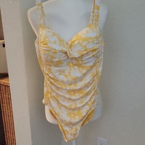 NIP TUCK ONE PIECE YELLOW/ WHITE.....SIZE 8